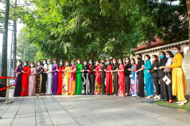 Hội nữ Doanh nhân Việt Nam - ASEAN, Hội phụ nữ Việt Nam, Báo công dâng bác