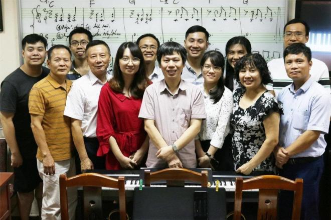 Nhạc sĩ Vũ Duy Hiếu, học chơi piano