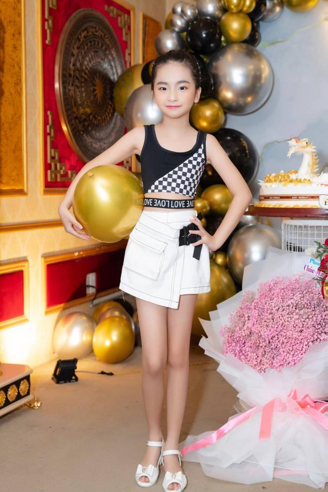 Ruby Gia Hân, Hoa hậu Bùi Thị Hà, giới trẻ