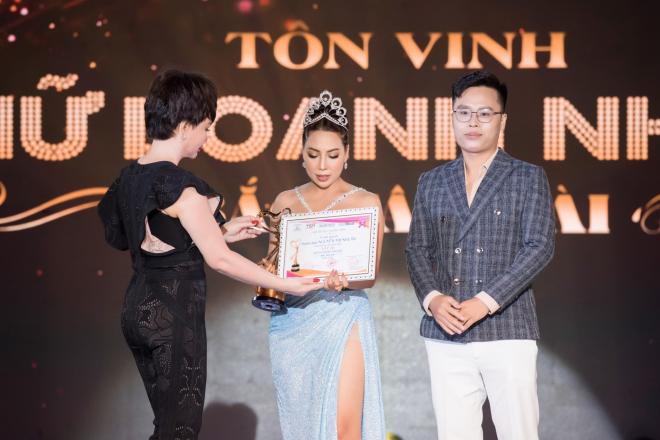 Hoa hậu Trí tuệ Nguyễn Thị Nhuần, doanh nhân nguyễn thị nhuần, Nữ doanh nhân Sắc Tâm Tài