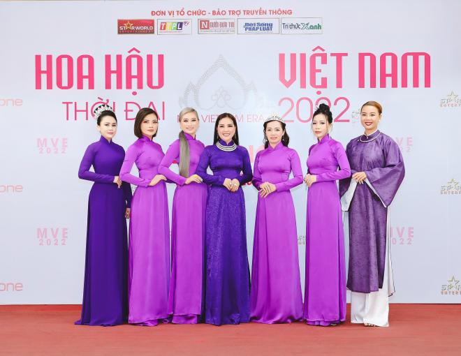 hoa-hau-viet-nam-thoi-dai-196-1-ngoisaov