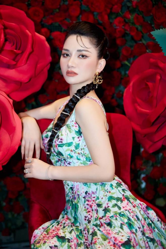 á hậu Hoa Vy, thẩm mỹ Hoa Vy, nha khoa Hoa Vy