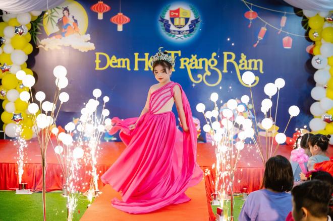 Model nhí Thanh Như, Học trò Xuân Lan, giới trẻ
