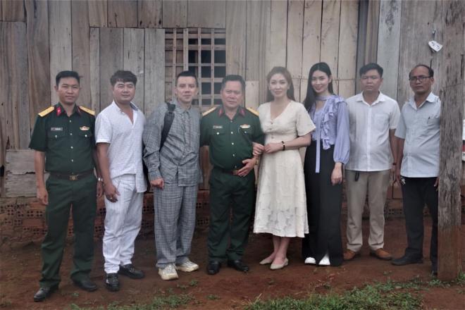 Show Mái ấm tình thương, Đạo diễn Hồ Viết Cường
