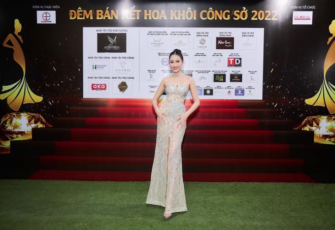 Hoa hậu Đoàn Hồng Trang, Hoa khôi công sở, NTK Tommy Nguyễn