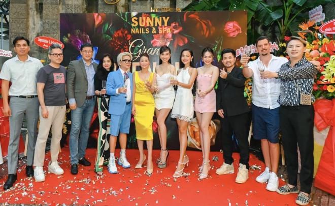 Hoa hậu xuân nguyễn, Sunny Nails & Spa