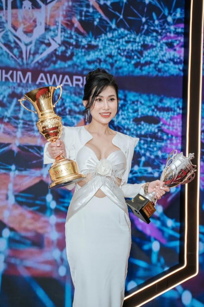 Uyên Nguyễn, Thiên Kim Award 2022, Uyenlee Beauty Academy