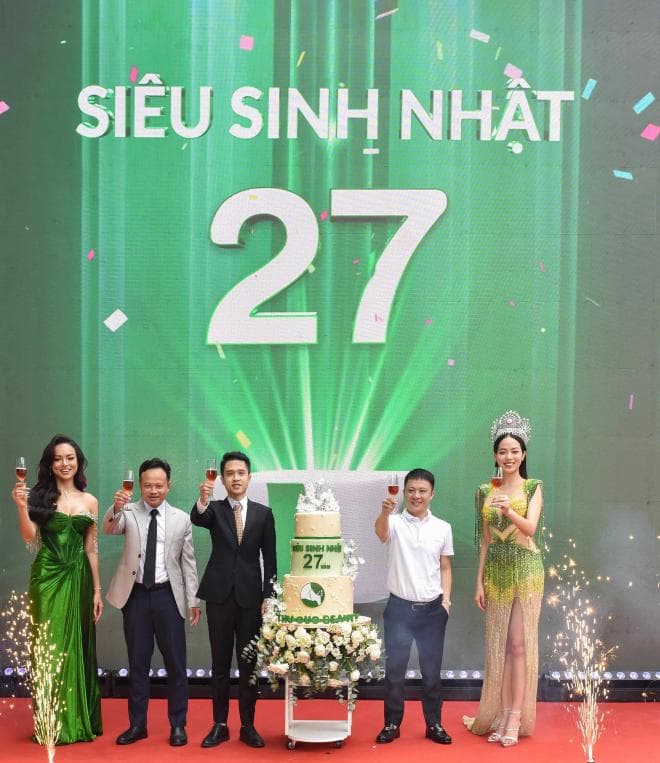 Thu Cúc, Thẩm mỹ viện Thu Cúc, sinh nhật Thu Cúc