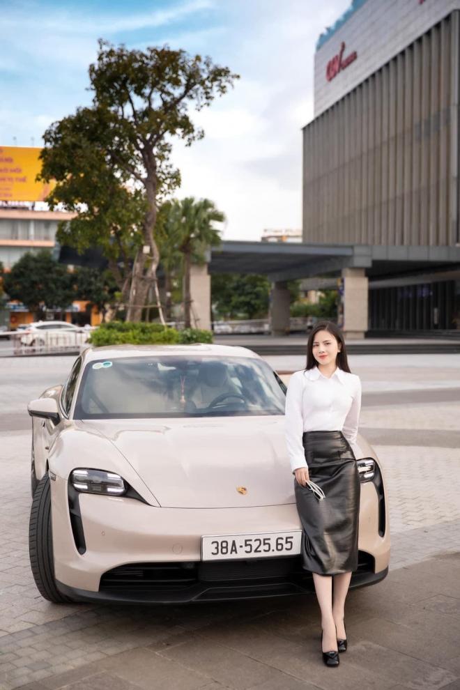 CEO Hoàng Chi, Porsche Taycan