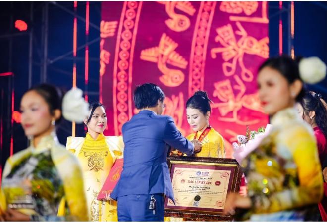 NTK Thoa Trần, Đền Hùng, Nghệ thuật Hội Xoan 2024