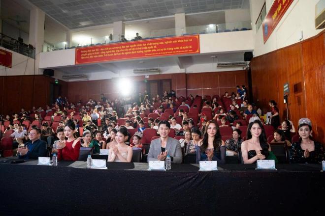Siêu Mẫu Nhí Toàn Năng, Ngôi Sao Nhí