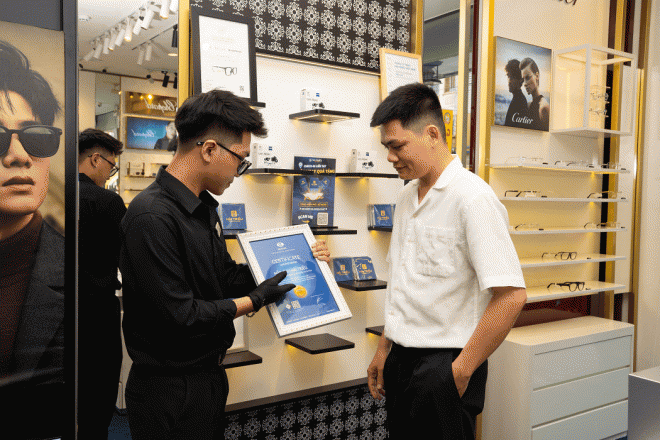 Kính Hải Triều, tròng kính, tròng kính chính hãng