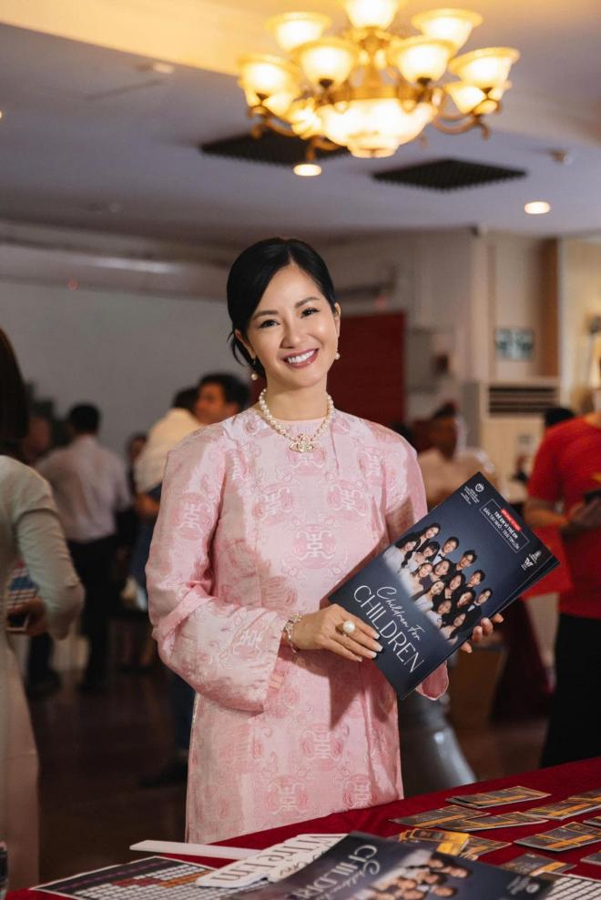 Hoa hậu Hà Kiều Anh, đạo diễn Điệp Văn