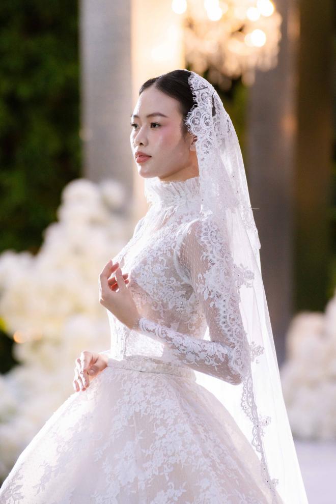 Fashion Show Love & Wedding 2025, An Lam Retreats Saigon River