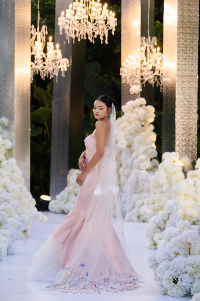 Fashion Show Love & Wedding 2025, An Lam Retreats Saigon River