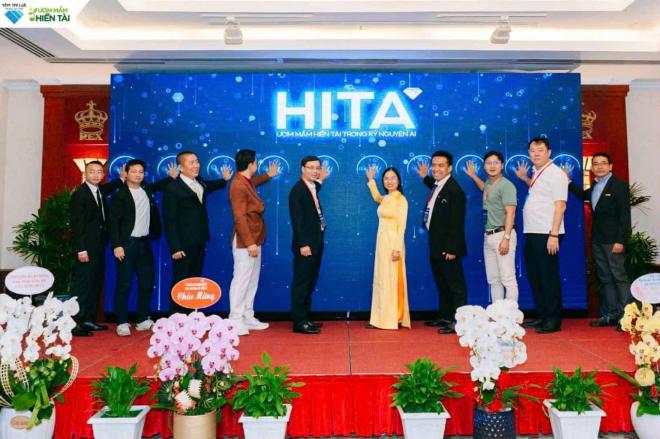 Tâm Trí Lực, HITA